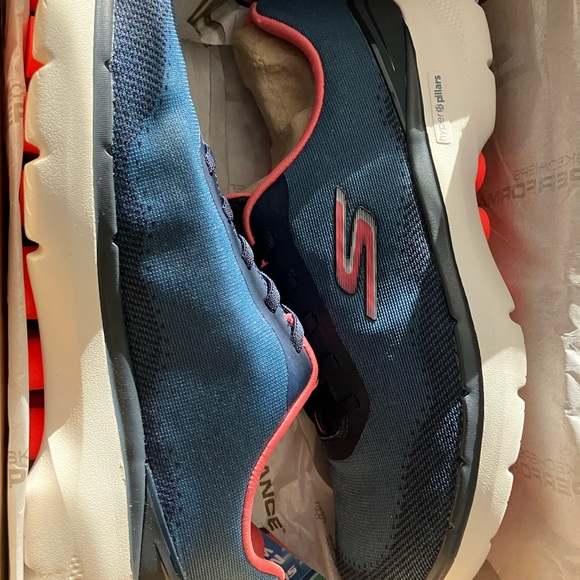 New Skechers GoWalk 6 Spring Horizon navy with coral accents - Picture 2 of 7